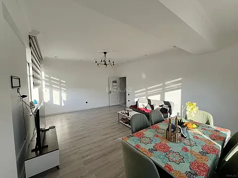 Satılır 3 otaqlı mənzil 102 m²