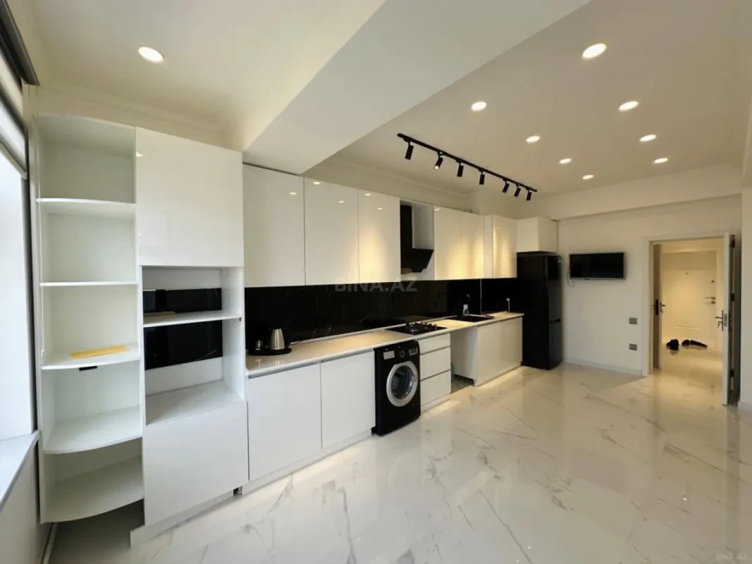 Satılır 3 otaqlı mənzil 102 m²