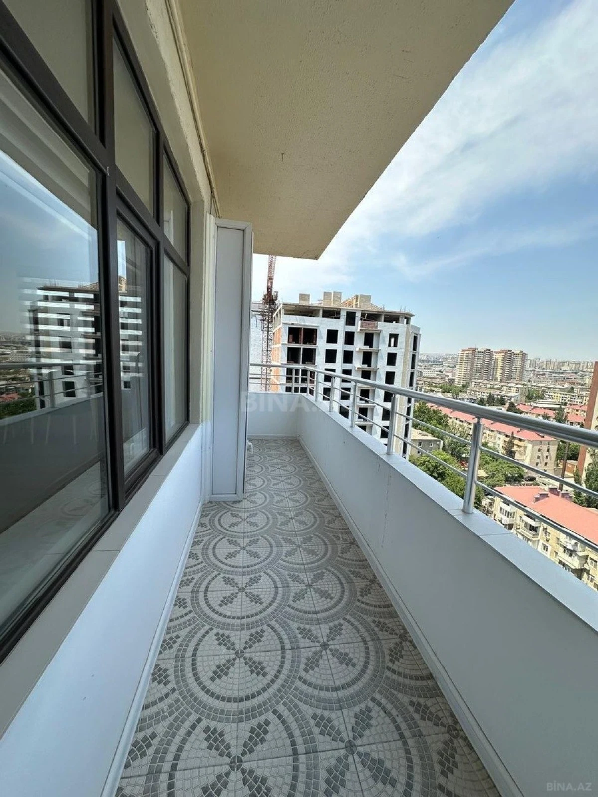 Satılır 3 otaqlı mənzil 102 m²