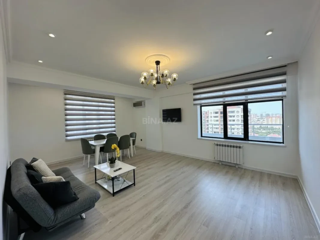 Satılır 3 otaqlı mənzil 102 m²