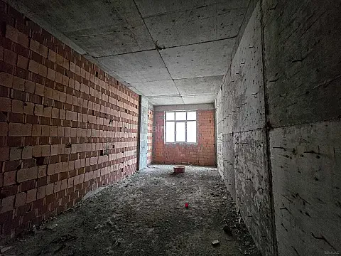 Satılır 2 otaqlı mənzil 122 m²