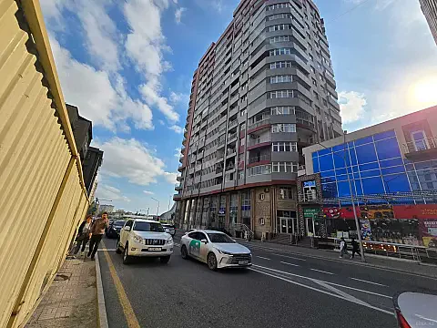 Satılır 2 otaqlı mənzil 122 m²