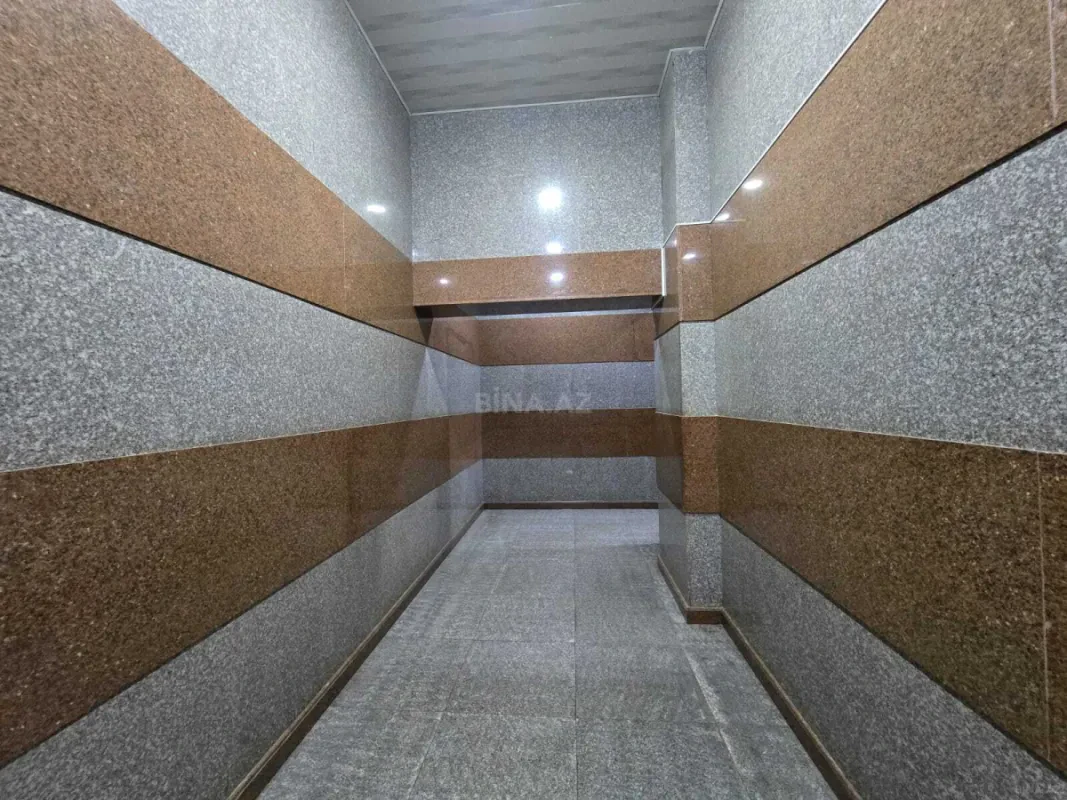 Satılır 2 otaqlı mənzil 122 m²