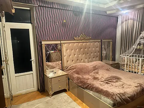 Satılır 2 otaqlı mənzil 80 m²