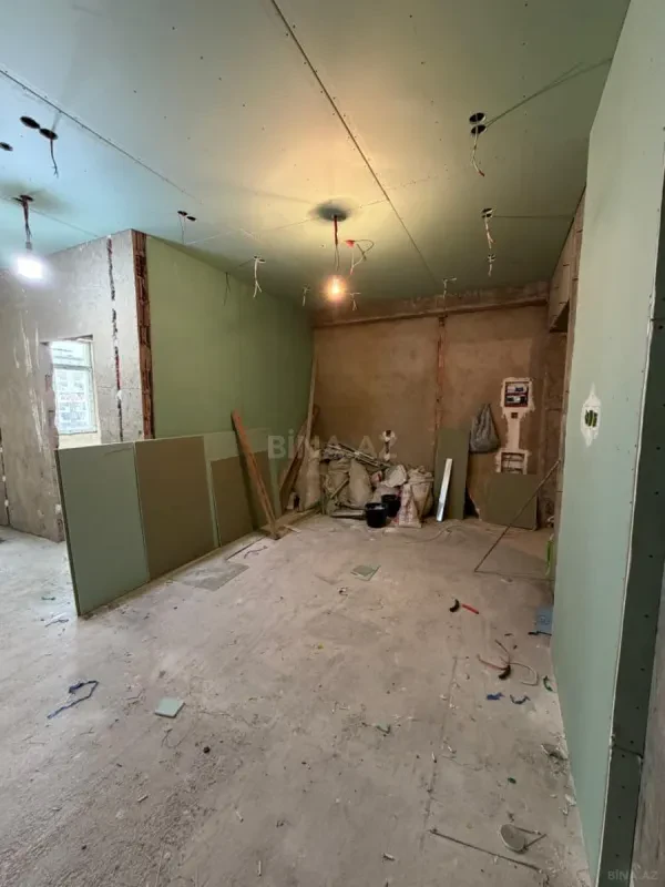 Satılır 2 otaqlı mənzil 55 m²
