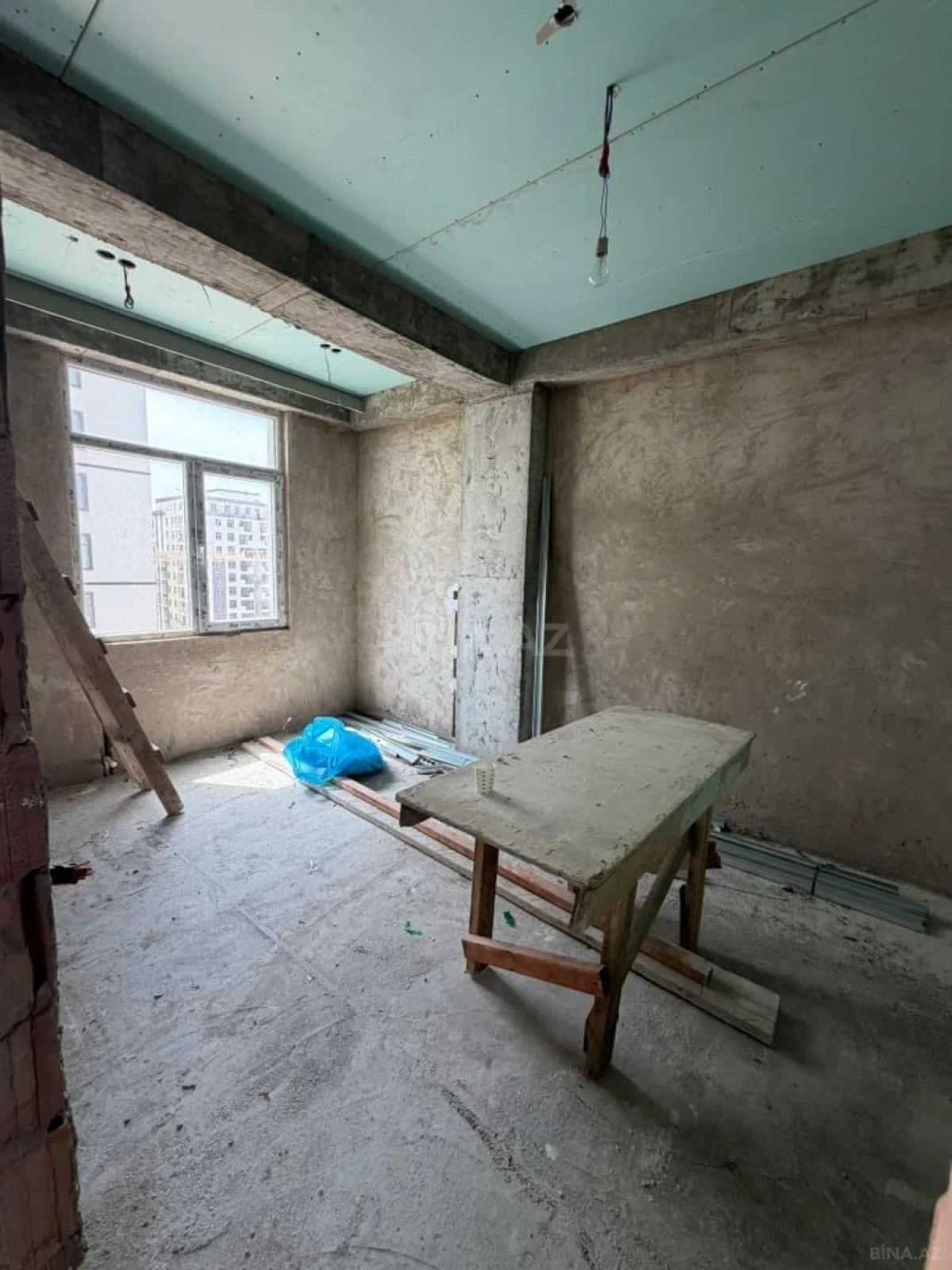 Satılır 2 otaqlı mənzil 55 m²