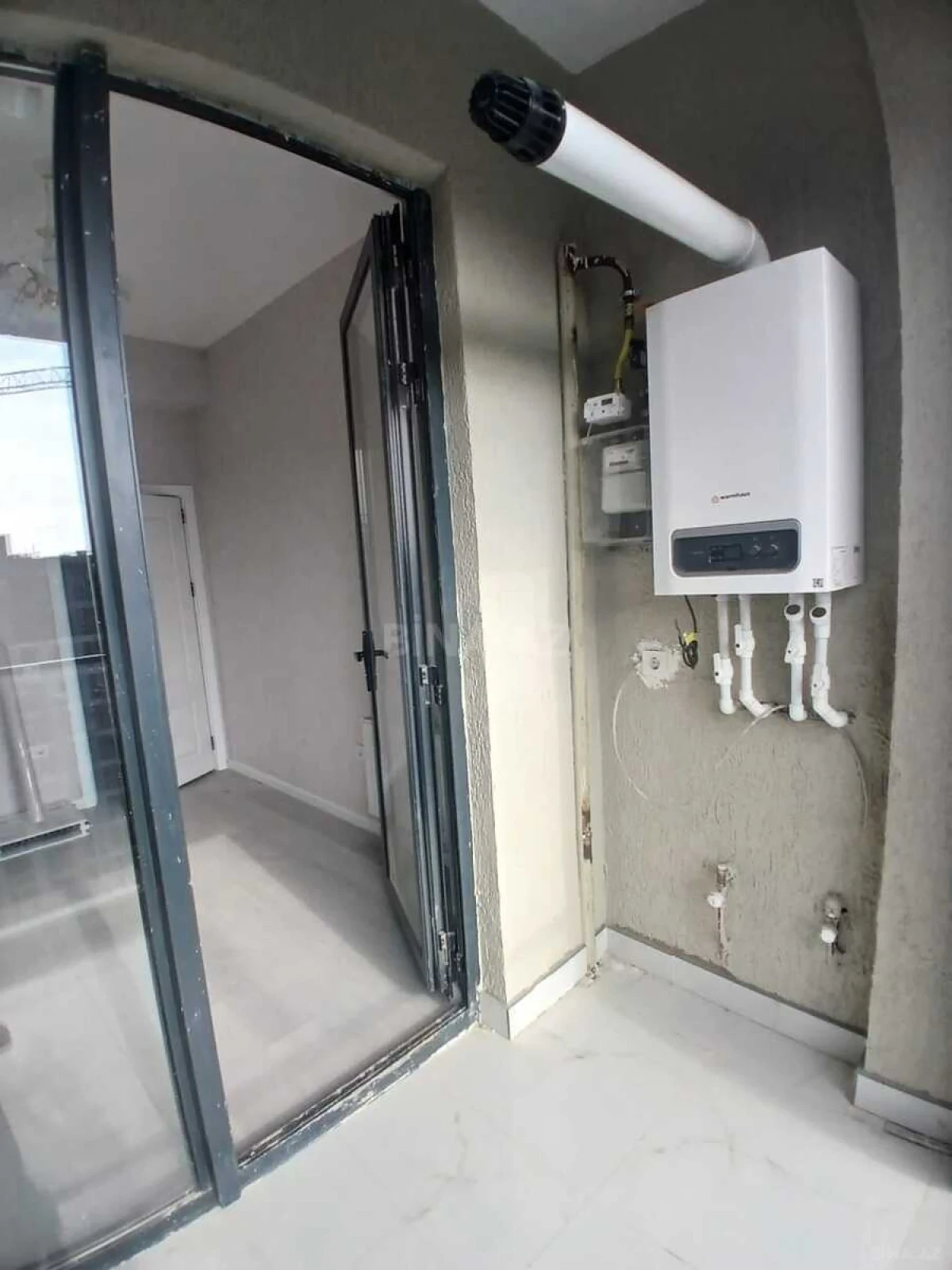 Satılır 3 otaqlı mənzil 72 m²