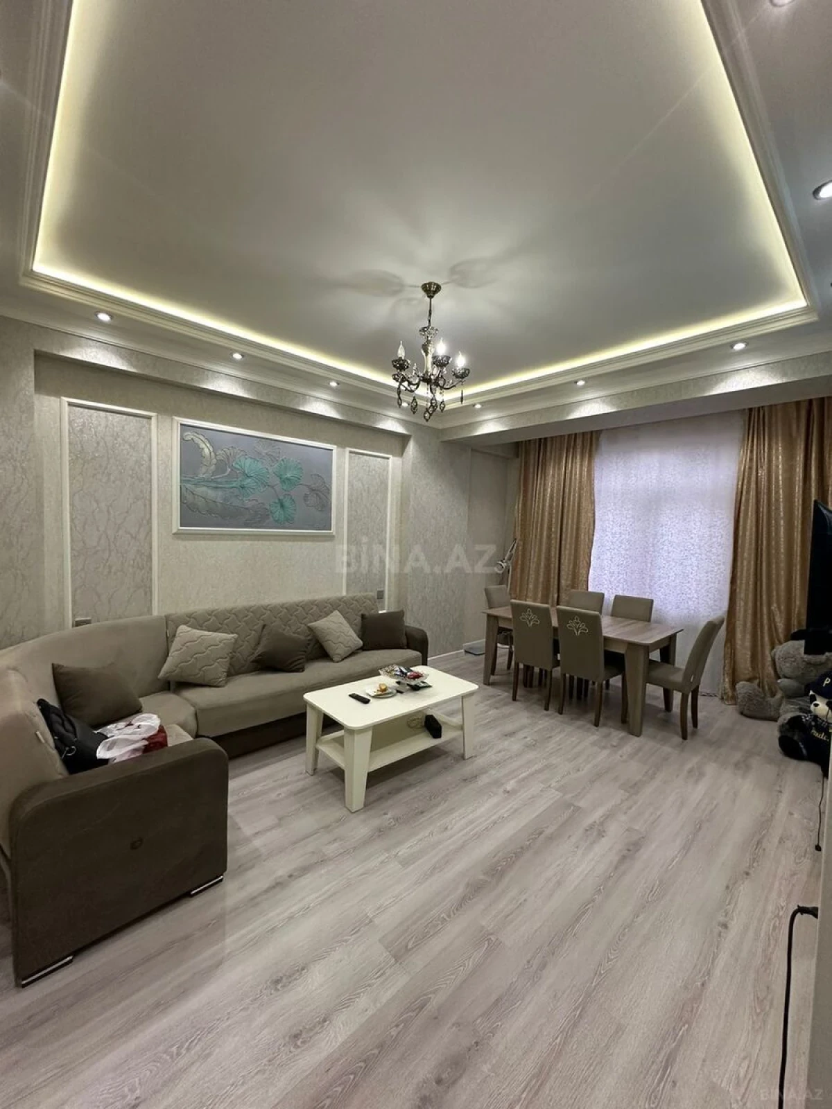 Kirayə verilir 2 otaqlı mənzil 70 m²