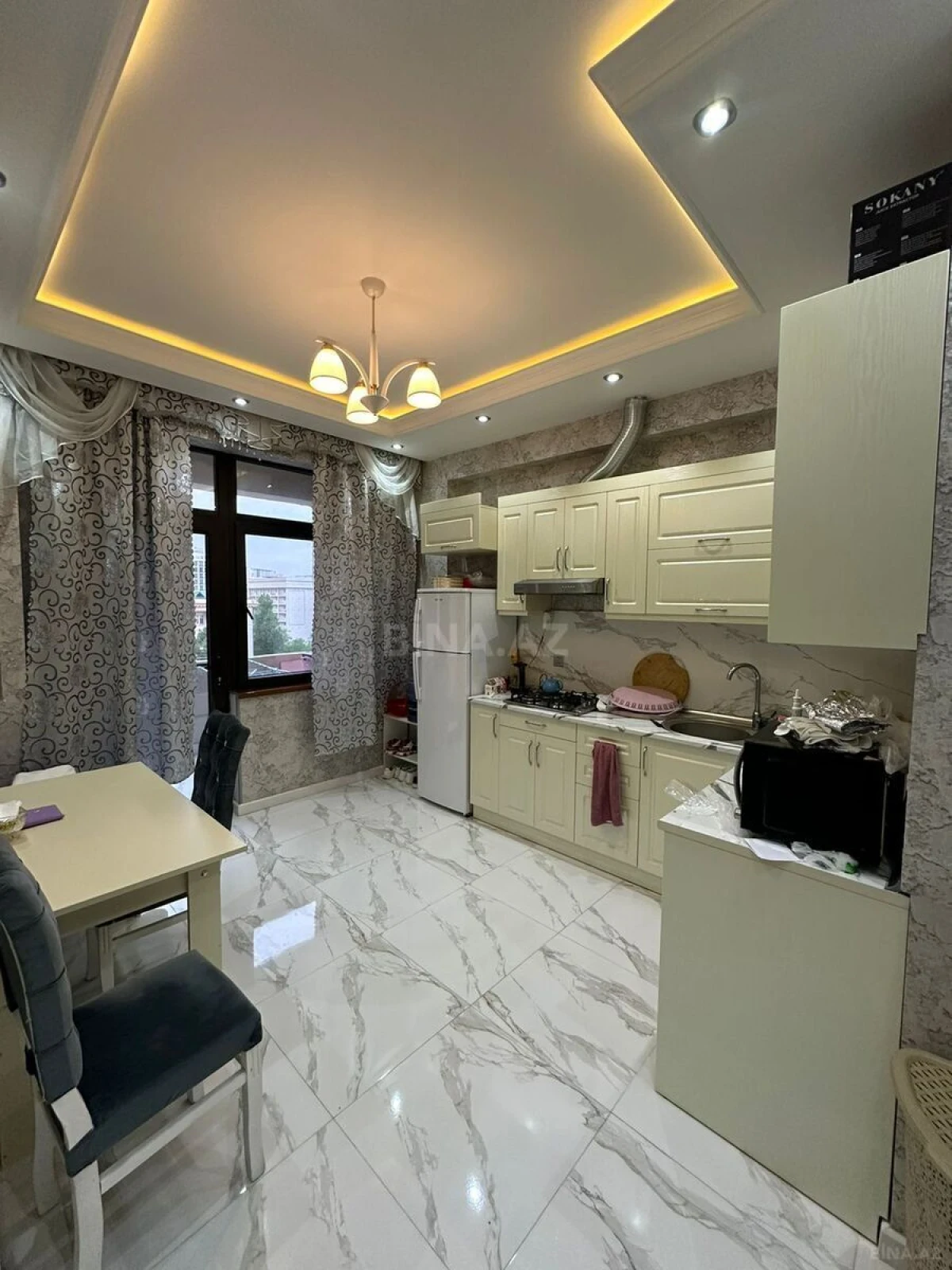 Kirayə verilir 2 otaqlı mənzil 70 m²
