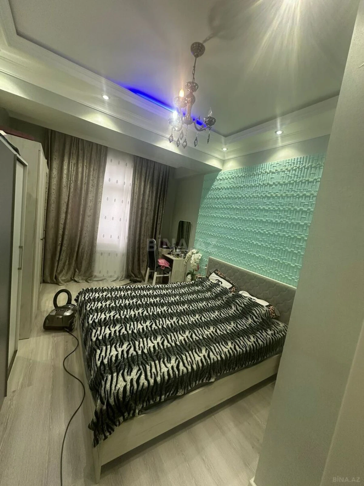 Kirayə verilir 2 otaqlı mənzil 70 m²