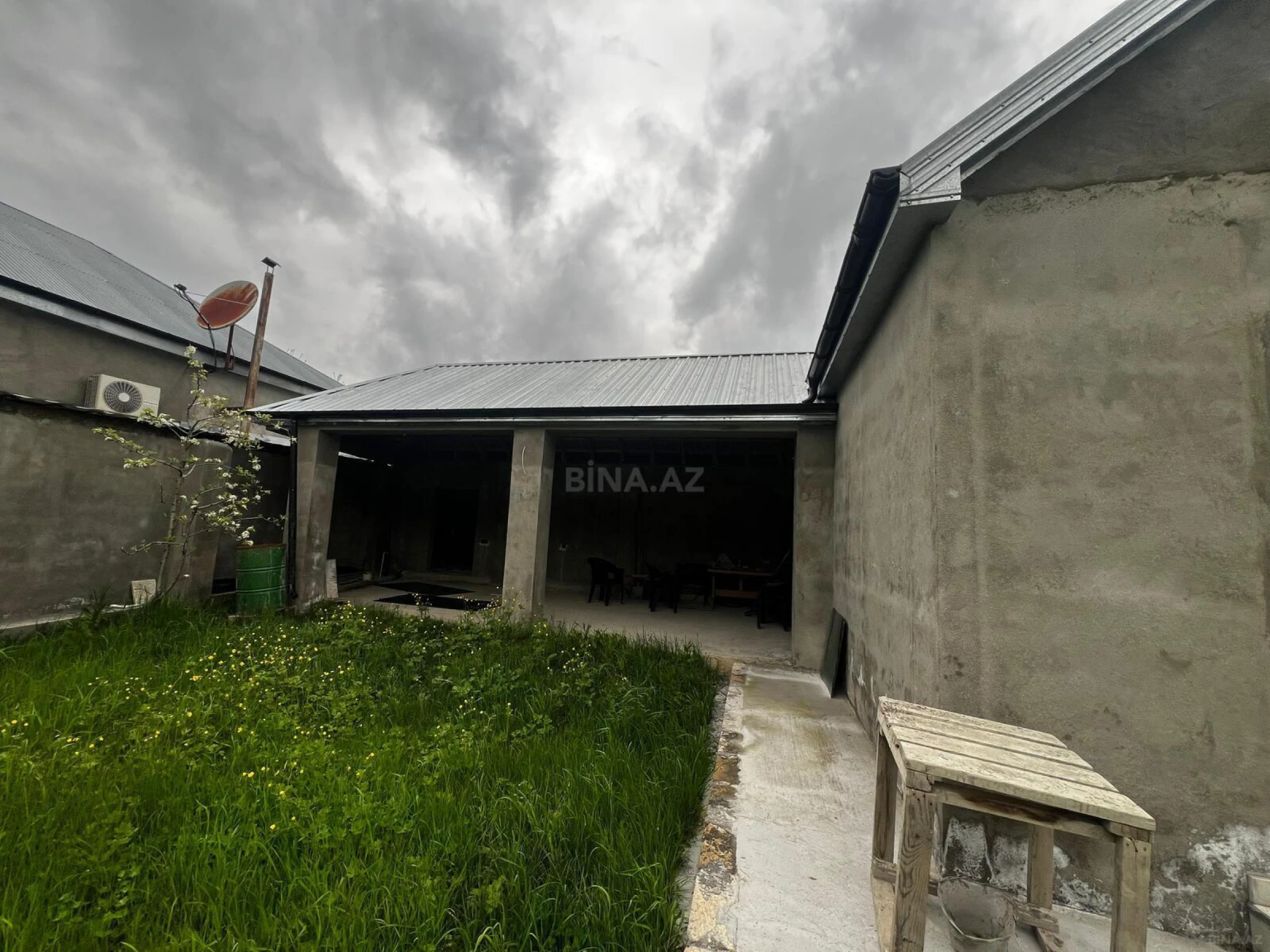 Kirayə verilir 2 otaqlı həyət evi 80 m²