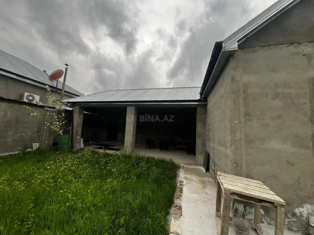 Kirayə verilir 2 otaqlı həyət evi 80 m²