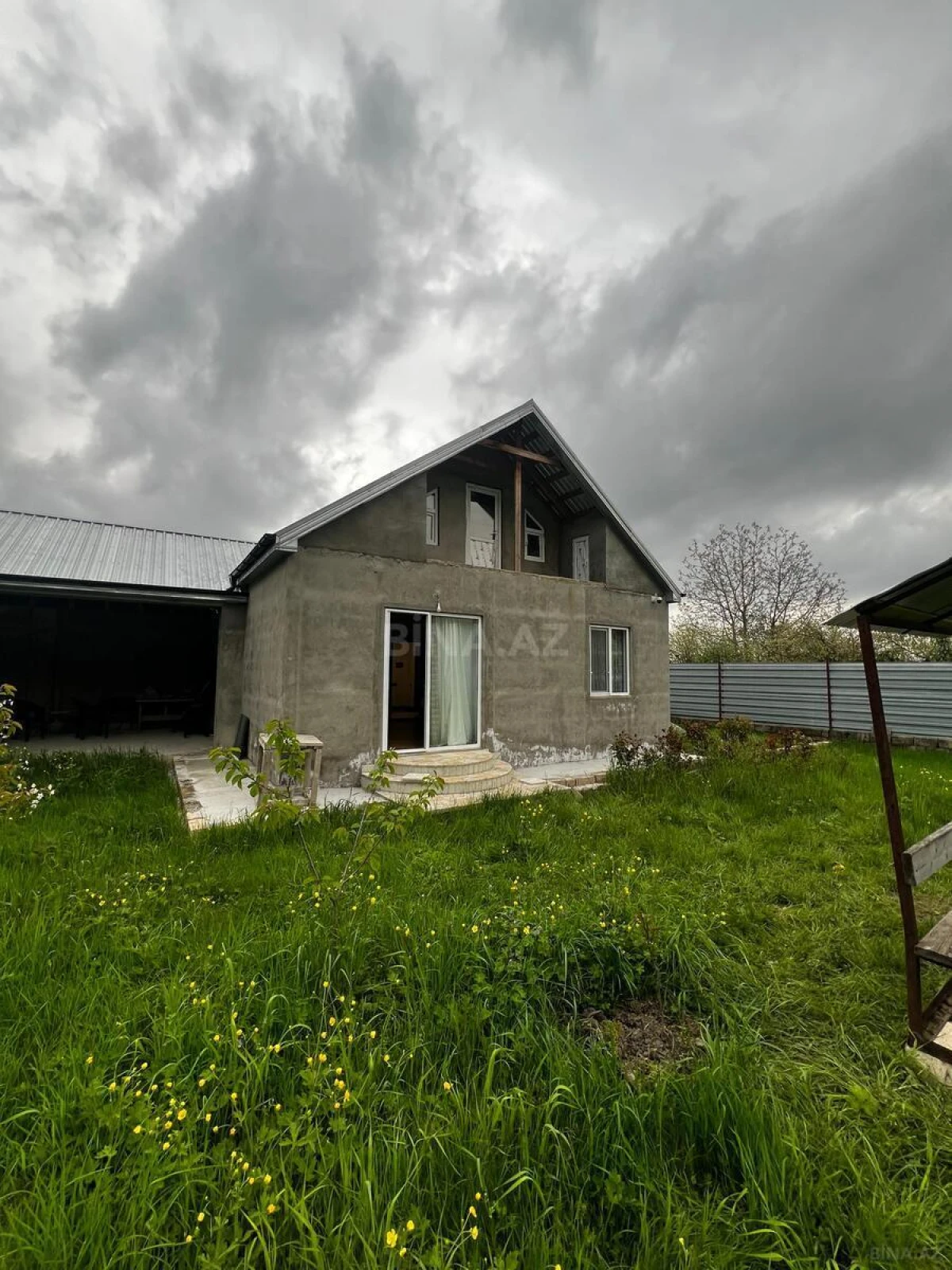 Kirayə verilir 2 otaqlı həyət evi 80 m²