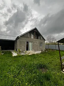 Kirayə verilir 2 otaqlı həyət evi 80 m²