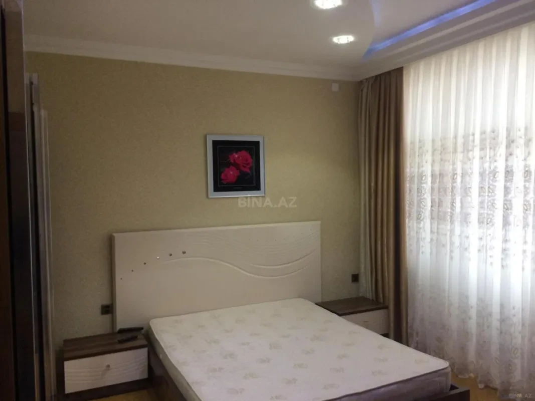 Kirayə verilir 2 otaqlı mənzil 88 m²