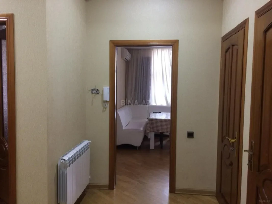 Kirayə verilir 2 otaqlı mənzil 88 m²