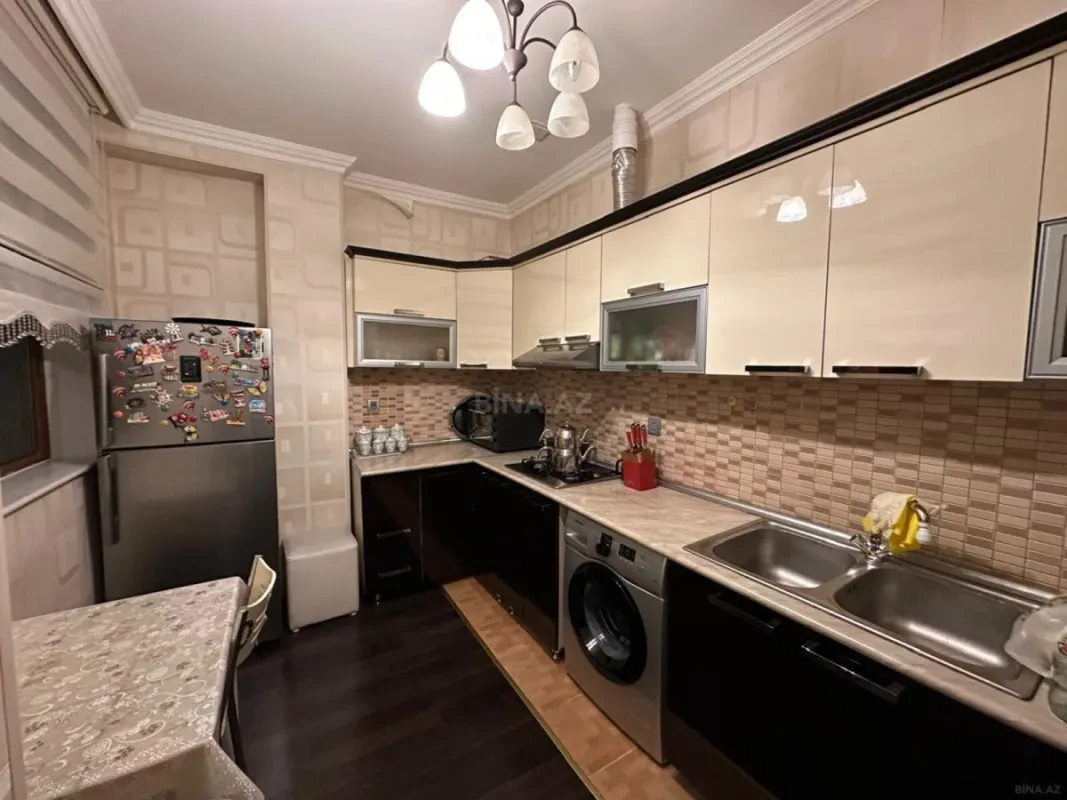 Satılır 2 otaqlı mənzil 65 m²