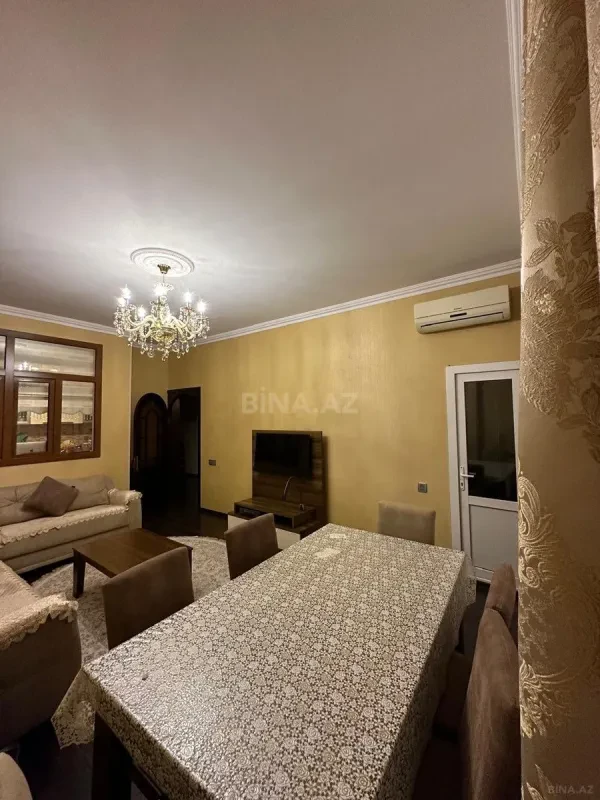 Satılır 2 otaqlı mənzil 65 m²