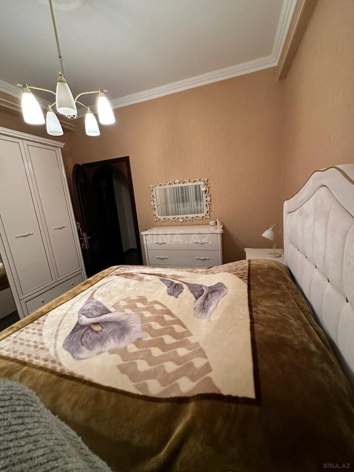 Satılır 2 otaqlı mənzil 65 m²