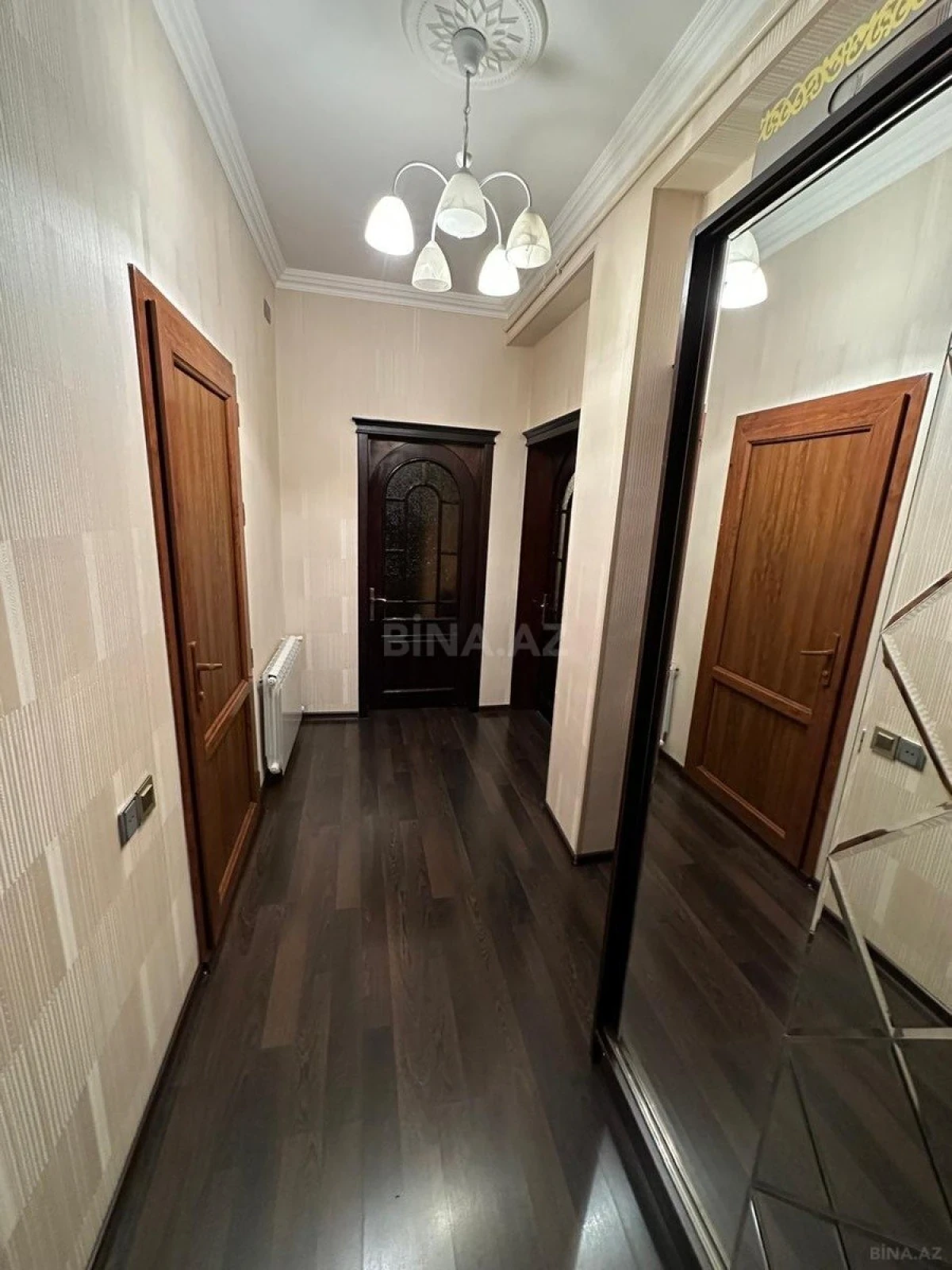 Satılır 2 otaqlı mənzil 65 m²