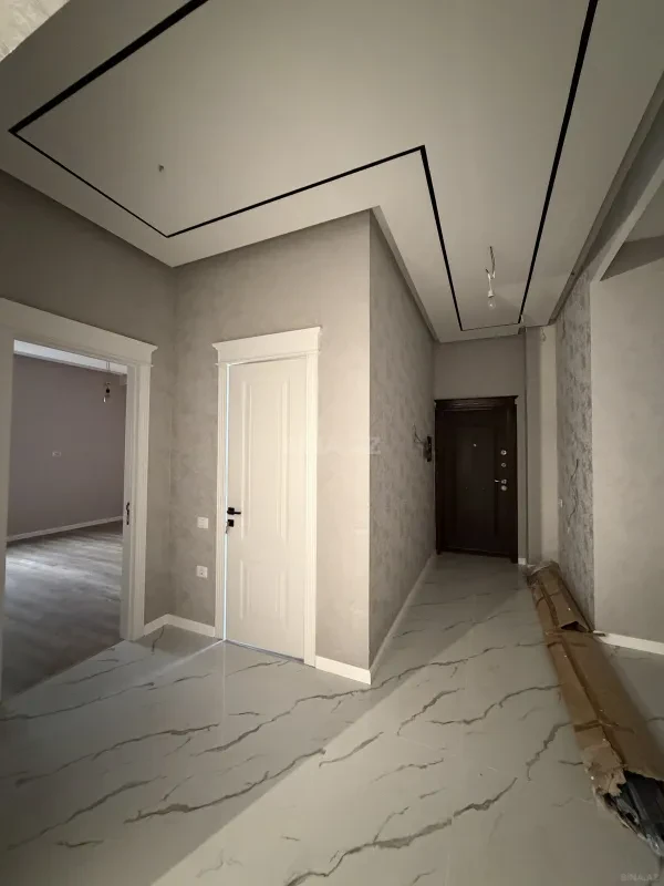 Satılır 4 otaqlı mənzil 190 m²