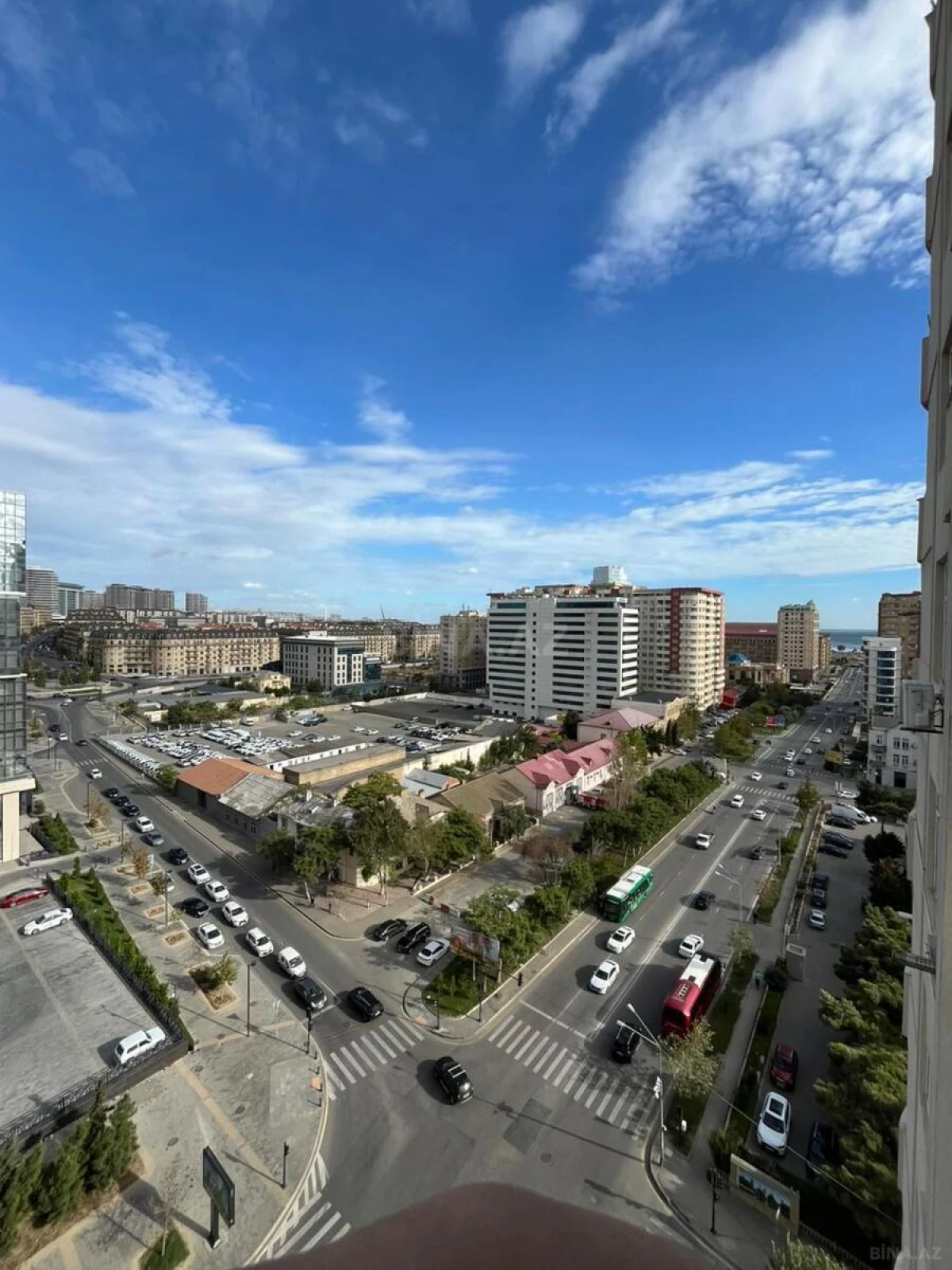 Satılır 2 otaqlı mənzil 66 m²