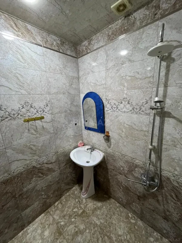 Satılır 2 otaqlı mənzil 66 m²