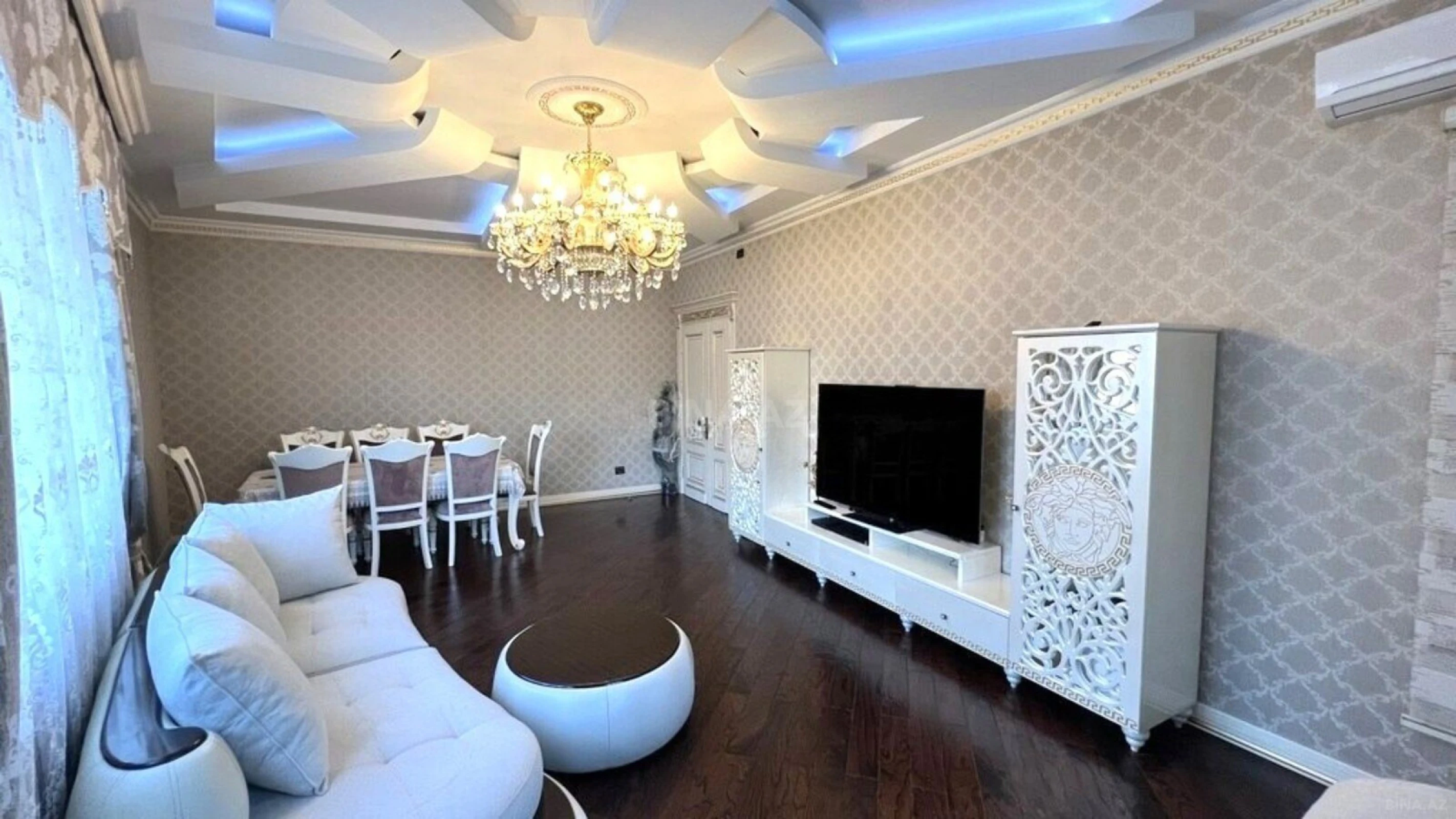 Kirayə verilir 3 otaqlı mənzil 145 m²