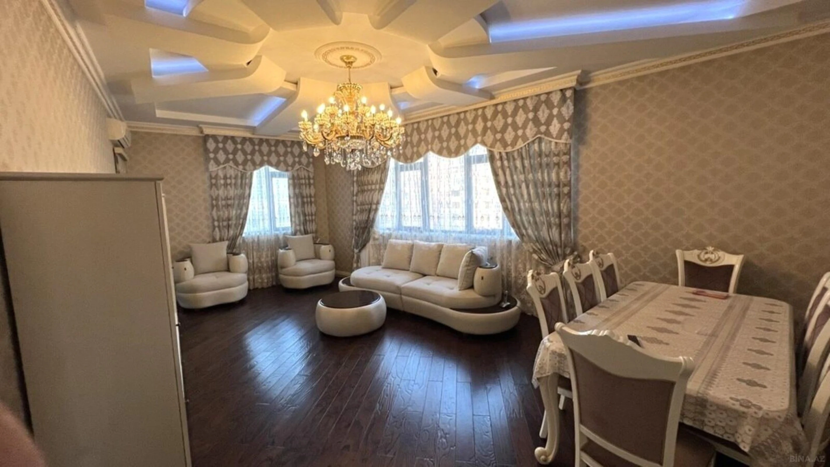 Kirayə verilir 3 otaqlı mənzil 145 m²