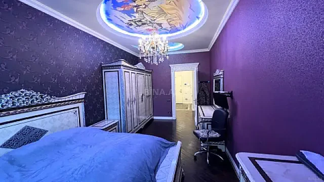Kirayə verilir 3 otaqlı mənzil 145 m²