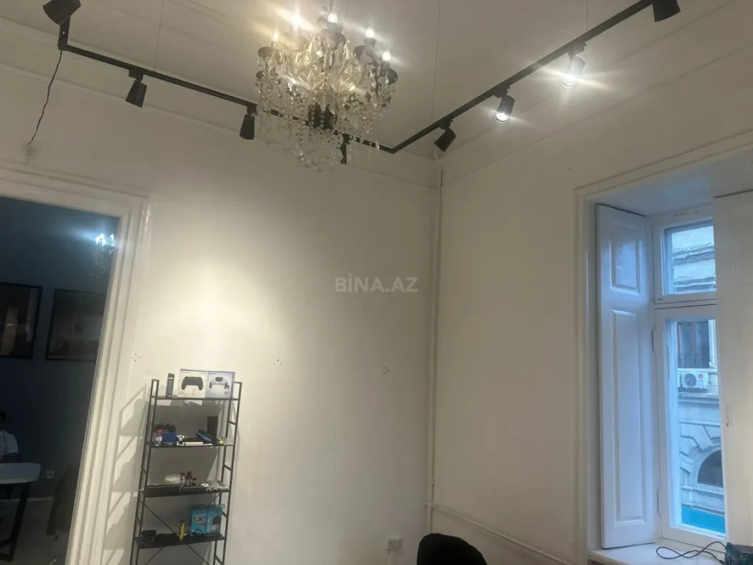 Kirayə verilir 2 otaqlı ofis 50 m²