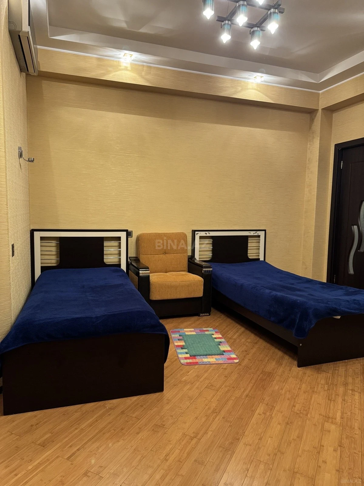 Satılır 3 otaqlı mənzil 120 m²