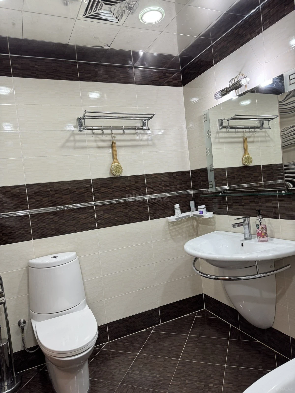 Satılır 3 otaqlı mənzil 120 m²