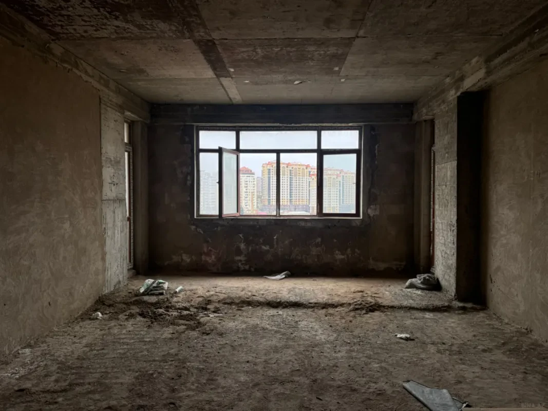 Satılır 2 otaqlı mənzil 110 m²