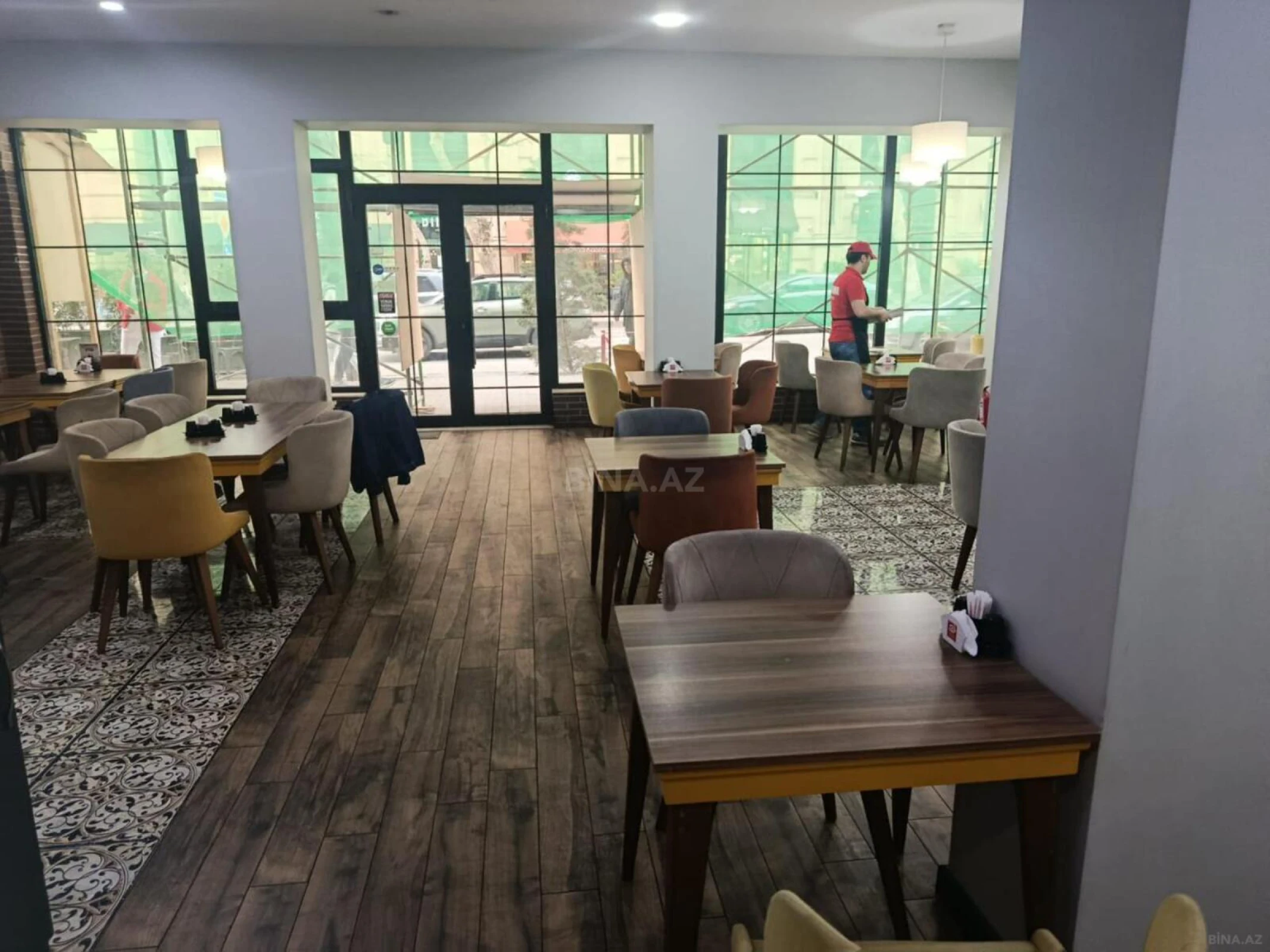 Kirayə verilir obyekt 165 m²