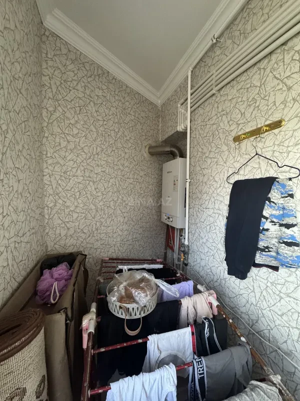 Satılır 2 otaqlı mənzil 74 m²