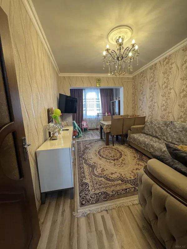 Satılır 2 otaqlı mənzil 74 m²