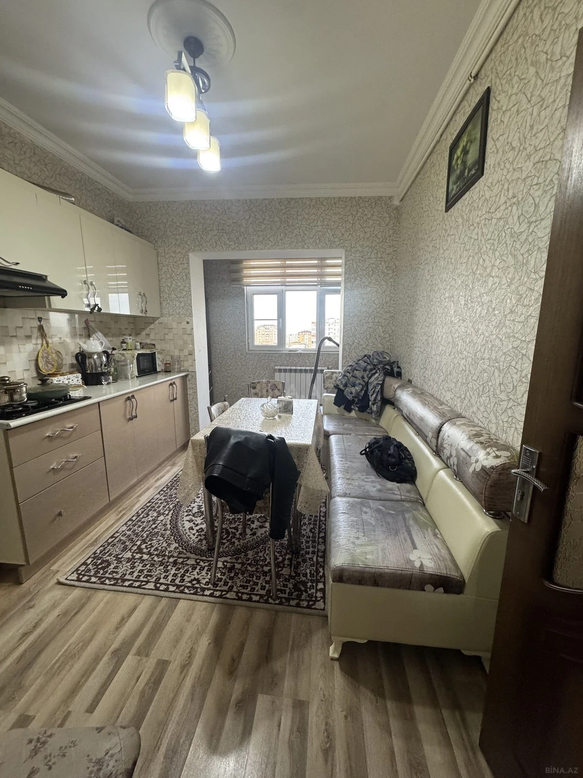 Satılır 2 otaqlı mənzil 74 m²