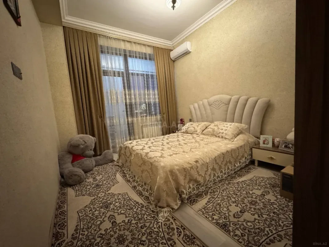 Satılır 3 otaqlı mənzil 105 m²