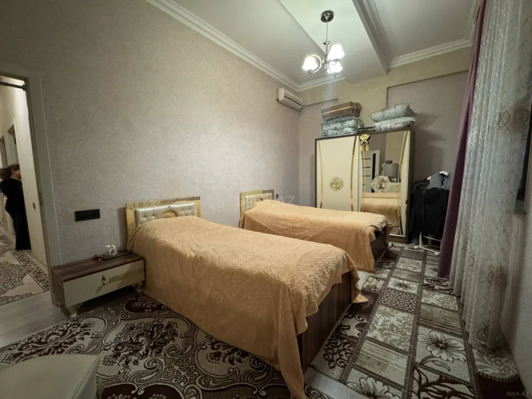 Satılır 3 otaqlı mənzil 105 m²