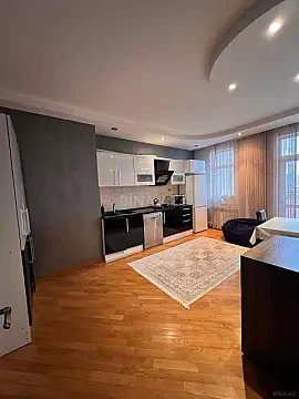 Kirayə verilir 2 otaqlı mənzil 100 m²