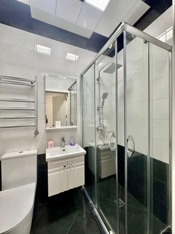 Satılır 2 otaqlı mənzil 90 m²