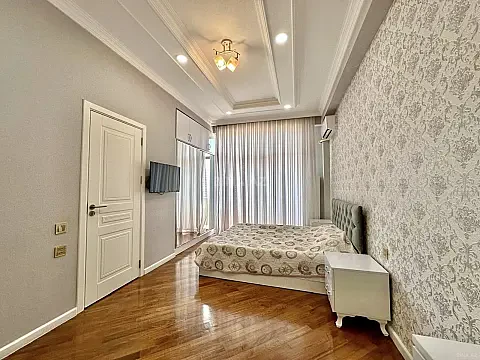 Satılır 2 otaqlı mənzil 90 m²