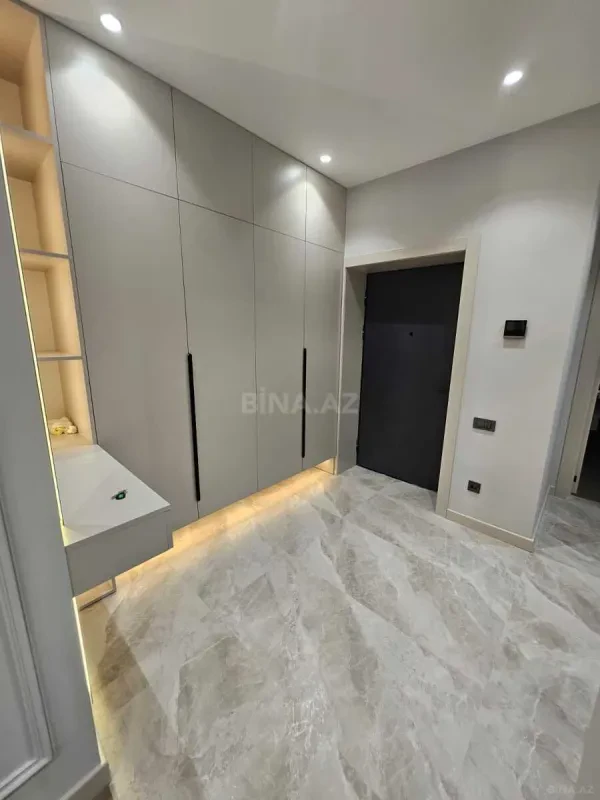 Kirayə verilir 3 otaqlı mənzil 120 m²