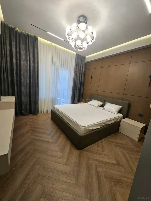 Kirayə verilir 3 otaqlı mənzil 120 m²