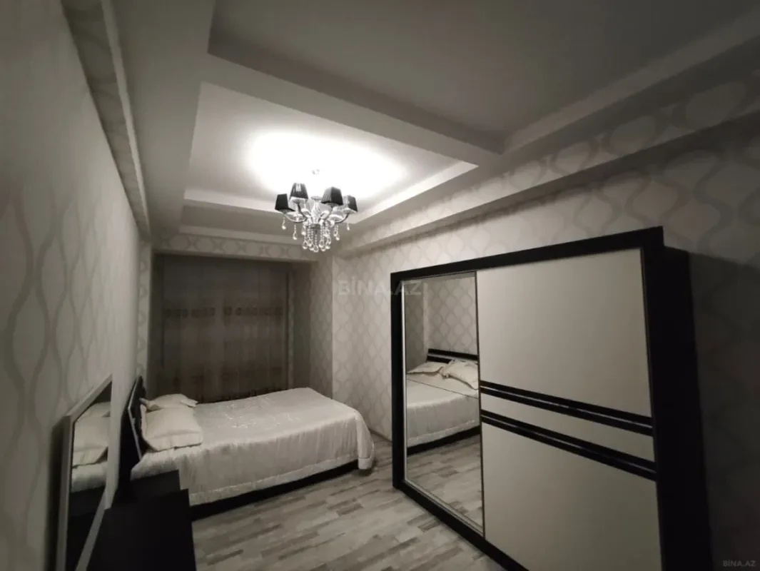 Kirayə verilir 4 otaqlı mənzil 186 m²