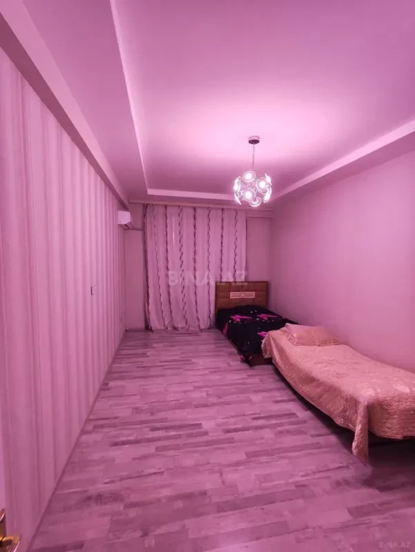 Kirayə verilir 4 otaqlı mənzil 186 m²