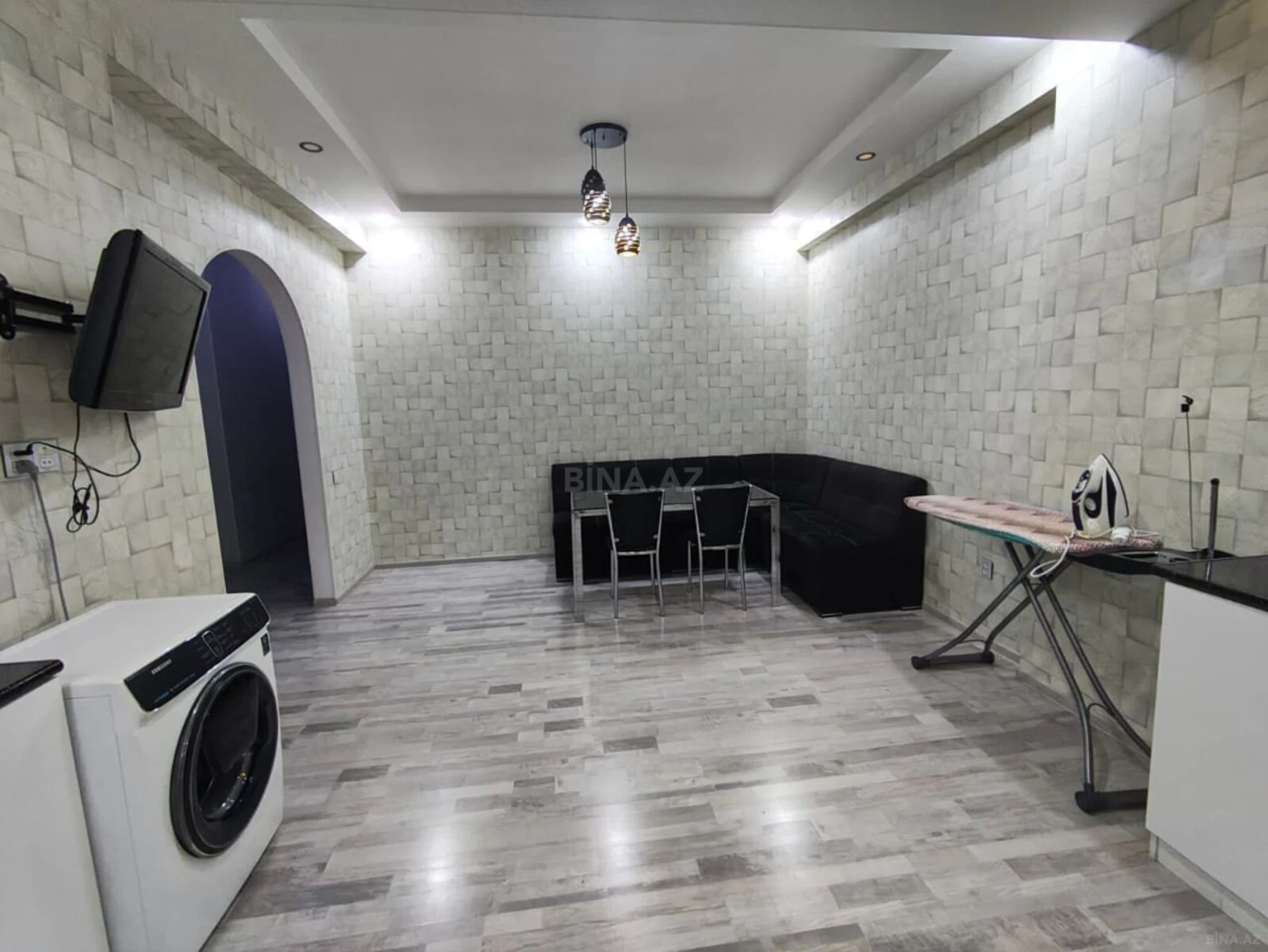 Kirayə verilir 4 otaqlı mənzil 186 m²