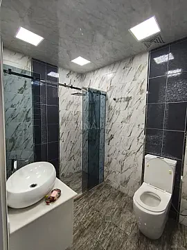 Kirayə verilir 4 otaqlı mənzil 186 m²