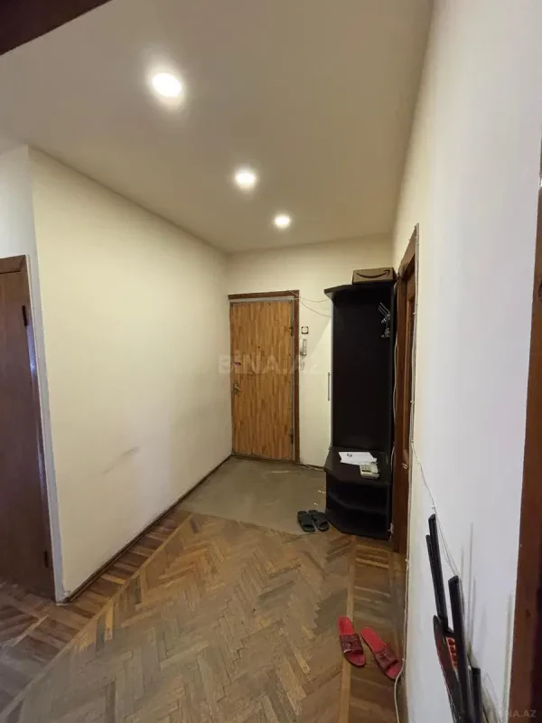 Kirayə verilir 4 otaqlı mənzil 100 m²